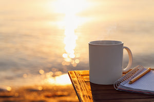 25 Morning Journaling Prompts That Will Empower You to Have Your Best Day Ever